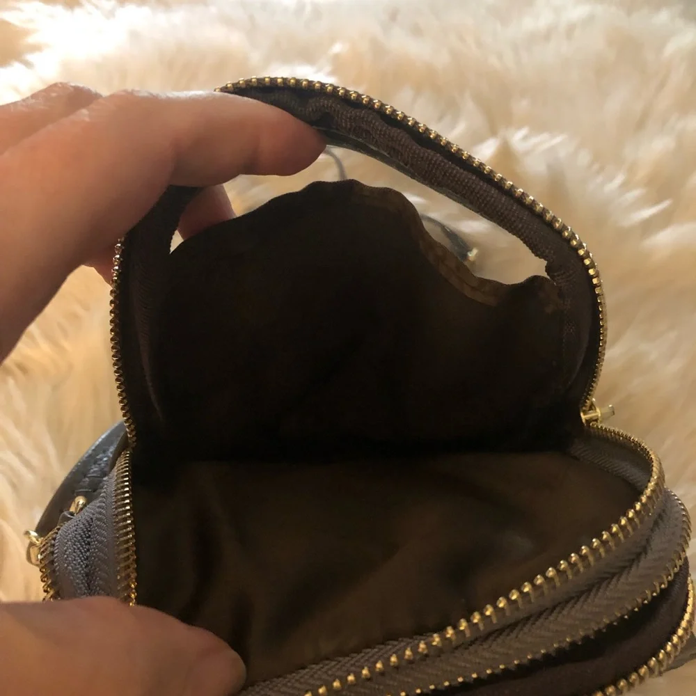 Inicat gray vegan leather triple pocket crossbody purse